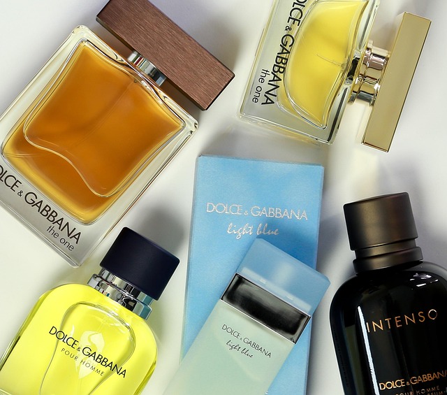 Viktor&Rolf Flowerbomb: Detaylı Parfüm Analizi Viktor&Rolf Flowerbomb: Detaylı Parfüm Analizi